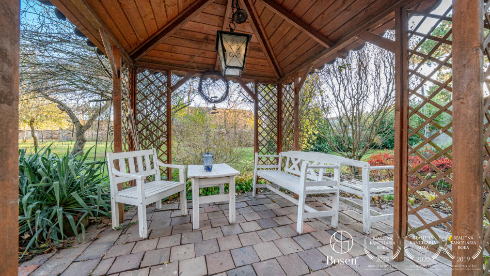 BOSEN | Unique country estate, family house, stable, 30,000 m² land, only 27 km from Bratislava, Dúbrava