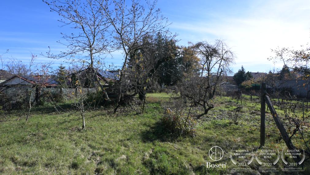 BOSEN | Rodinný dom s investičným potenciálom, Malacky, pozemok 2495 m2 !