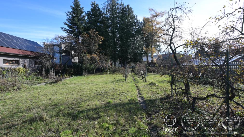 BOSEN | Rodinný dom s investičným potenciálom, Malacky, pozemok 2495 m2 !