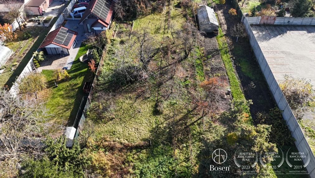 BOSEN | Rodinný dom s investičným potenciálom, Malacky, pozemok 2495 m2 !