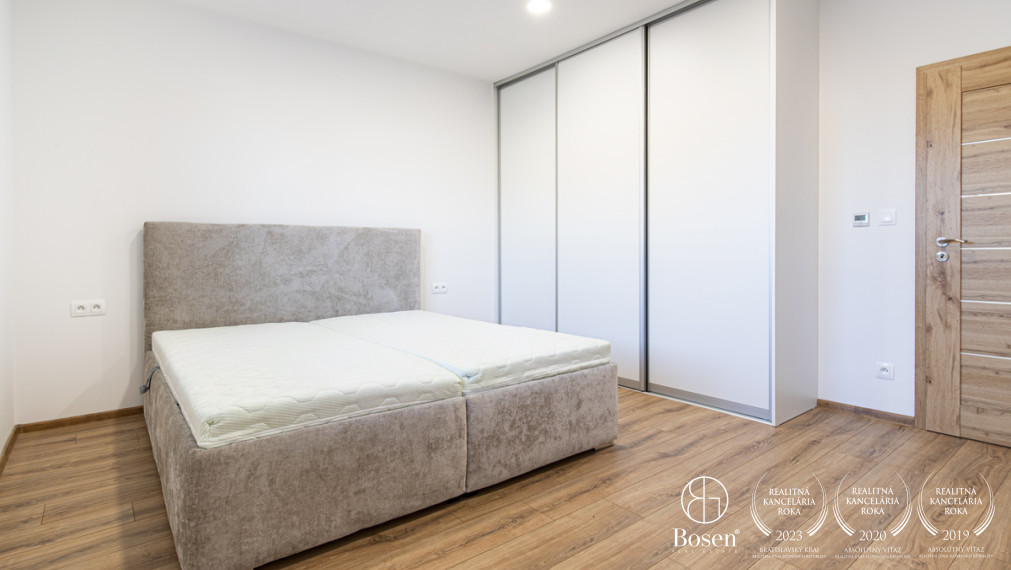 BOSEN | PRENÁJOM 3-izbový byt v rodinnom dome - Veľké Dvorníky