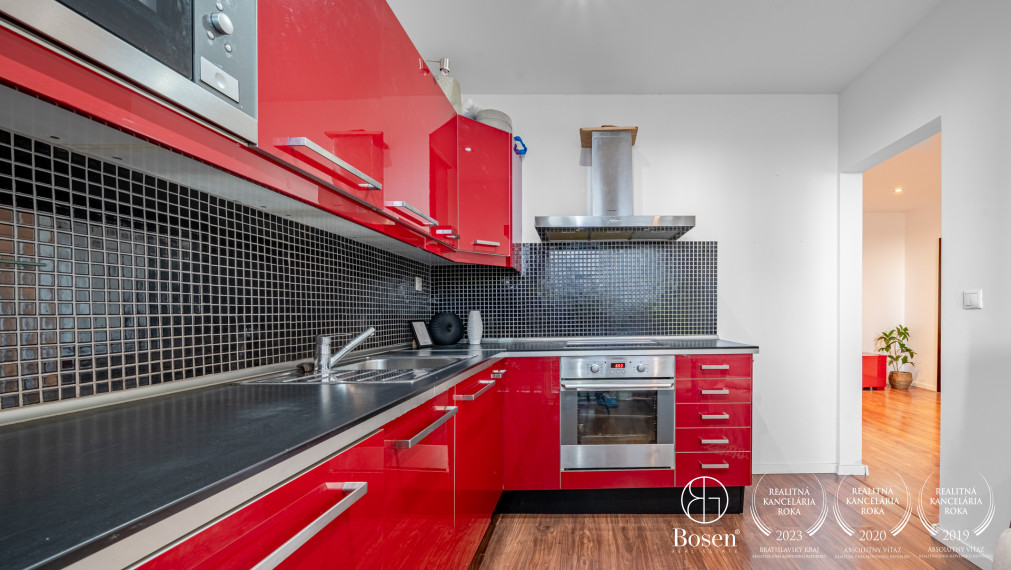 BOSEN | Zrekonštruovaný 3-izbový byt s lodžiou a pivnicou – Petržalka