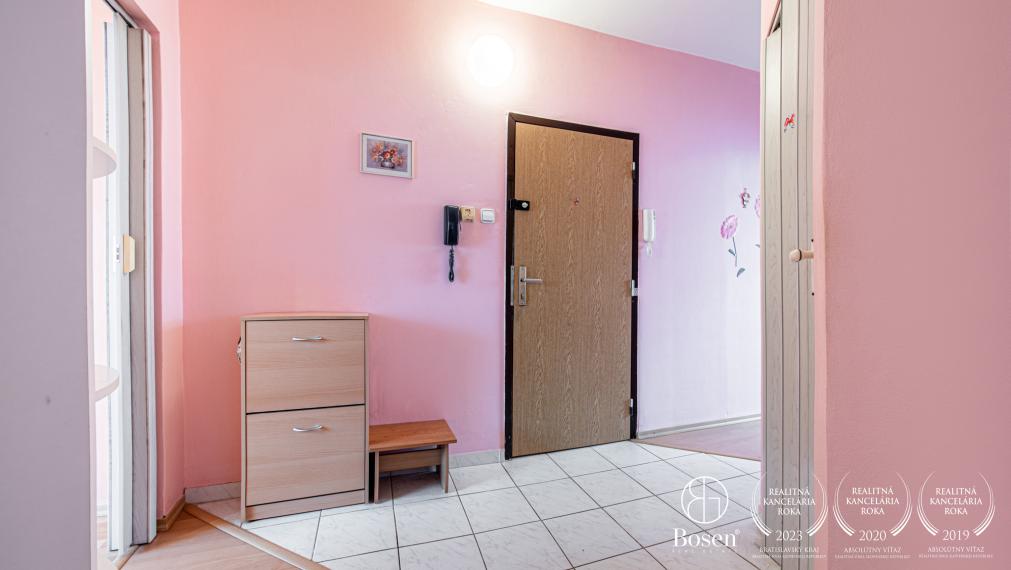 Na predaj 2-izbový byt v žiadanej lokalite Dubnica n/V