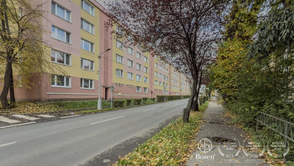 BOSEN | Výnimočný 3 izbový byt s loggiou, 84m2, M. Rázusa