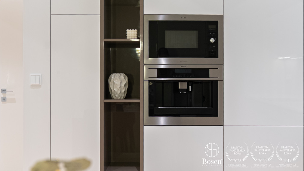 BOSEN | Charakter, štýl a pokoj v centre - 3 izb. byt,  Medená ulica, Staré Mesto, 88 m2