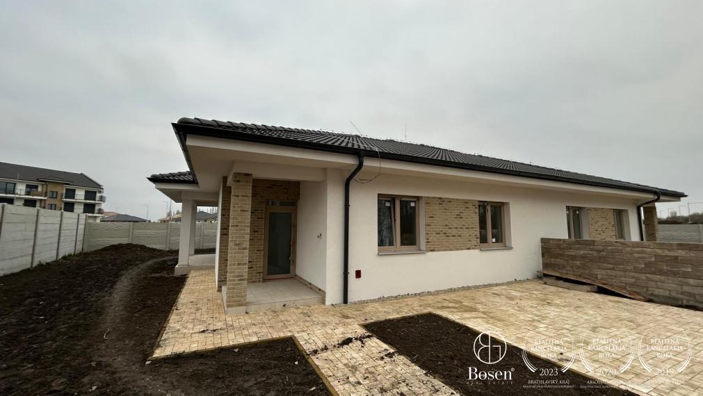 BOSEN | 4izb Rodinný dvojdom so záhradou v Dunajskej Strede