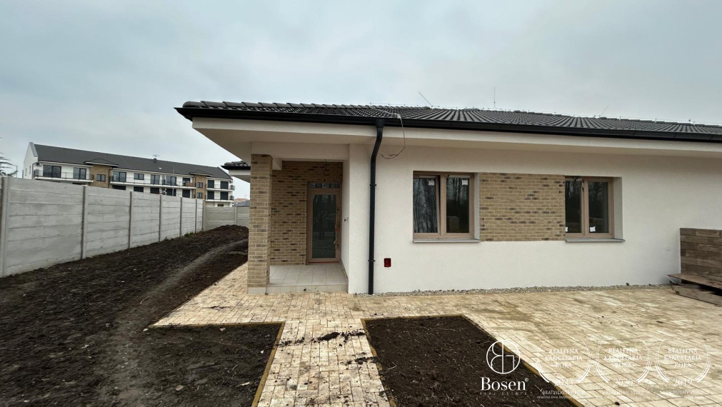 BOSEN | 4izb Rodinný dvojdom so záhradou v Dunajskej Strede