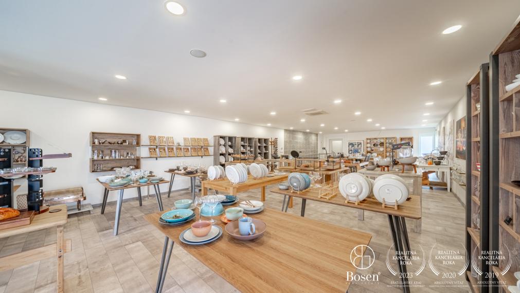 BOSEN | Areál s budovou, skladom a dostatkom parkovania