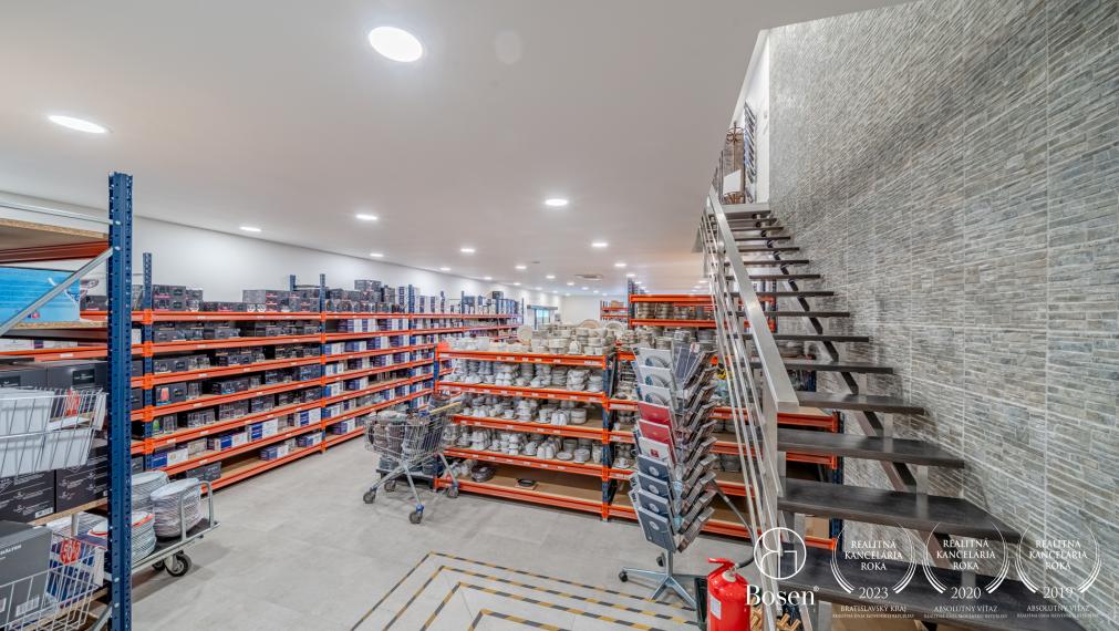 BOSEN | Areál s budovou, skladom a dostatkom parkovania