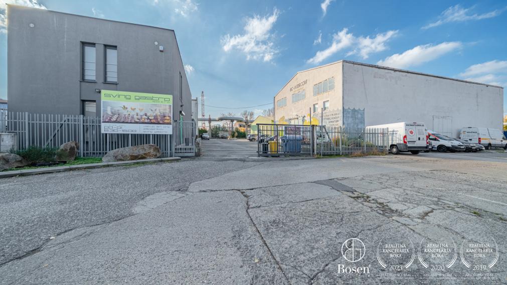 BOSEN | Areál s budovou, skladom a dostatkom parkovania