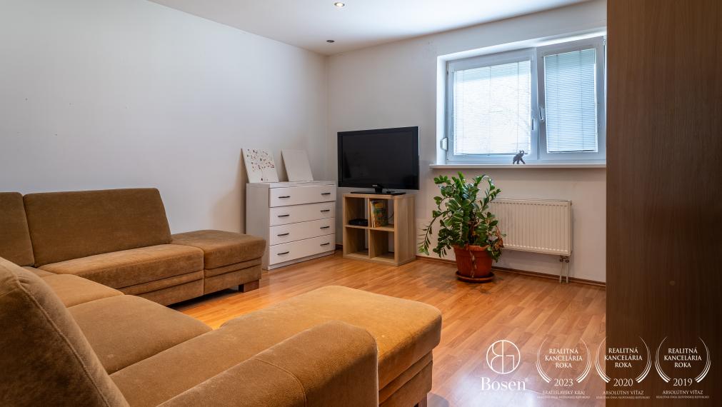 BOSEN | Na predaj 4 izbový rodinný dom v obci Tomášikovo