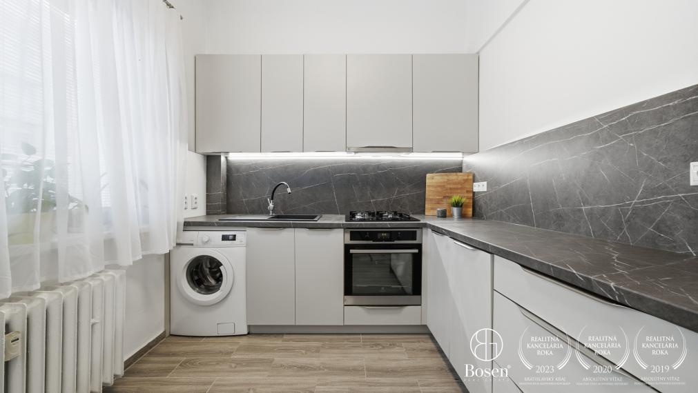 BOSEN | 1 izbový byt so samostatnou kuchyňou, Záhradnícka ulica - Staré Mesto