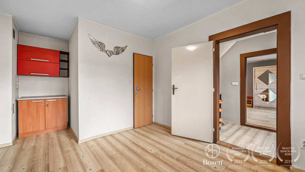 BOSEN | 5 izbový rodinný dom vo vyhľadávanej lokalite Vernár, Slovenský raj, 19 minút od Popradu, 124m²