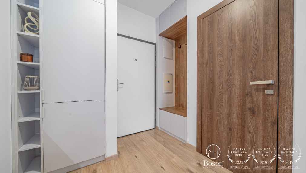 BOSEN | Krásny zariadený 2 izbový byt, Slnečnice - Zóna Mesto