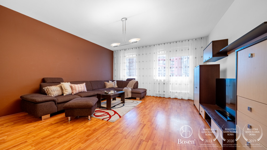 BOSEN | Priestranný 3 izbový byt v komplexe Koloseo, 90 m2