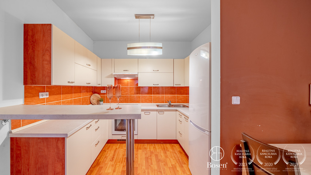 BOSEN | Priestranný 3 izbový byt v komplexe Koloseo, 90 m2