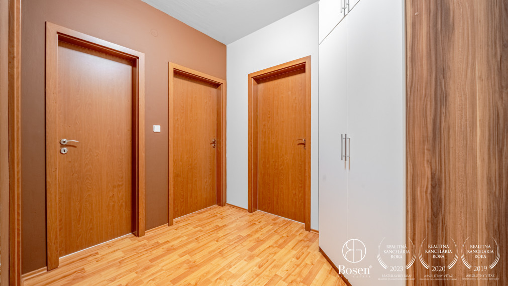 BOSEN | Priestranný 3 izbový byt v komplexe Koloseo, 90 m2