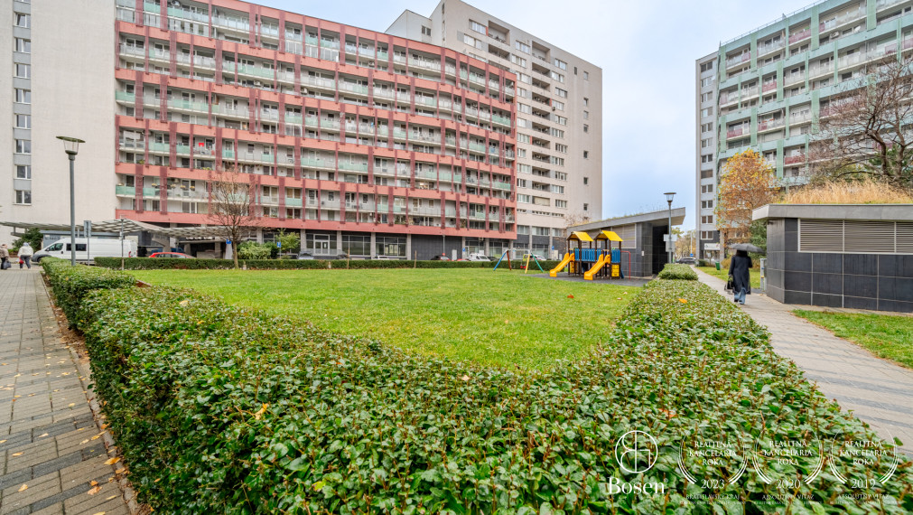 BOSEN | Priestranný 3 izbový byt v komplexe Koloseo, 90 m2