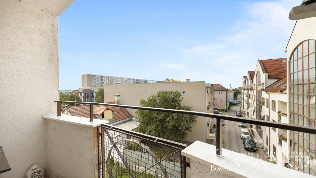 BOSEN| 4 izbový byt, 156m2 s balkónom v centre Malaciek