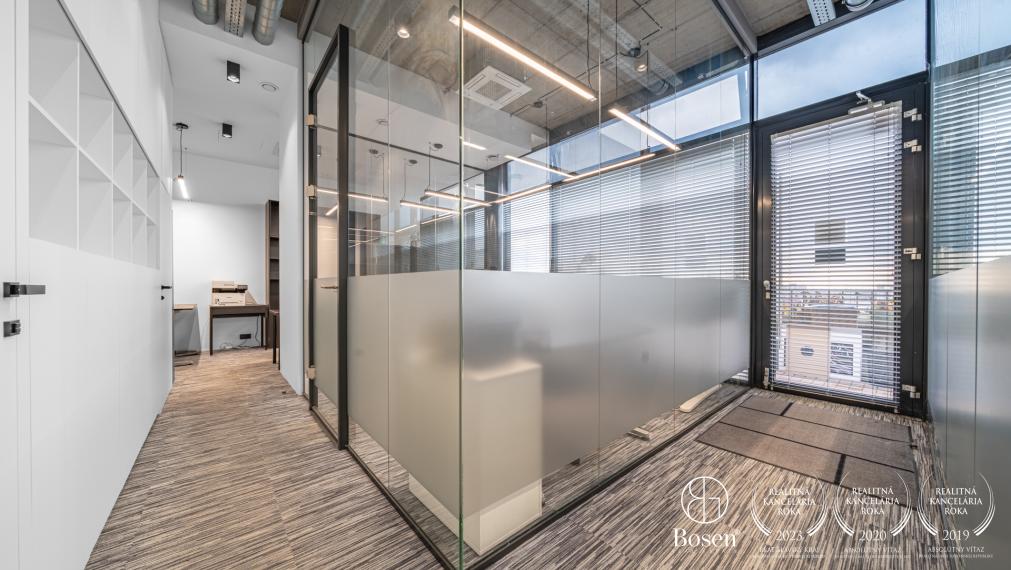 Bosen | Kancelárske priestory s dvoma parkovacími miestami, Koliba - 76 m2.