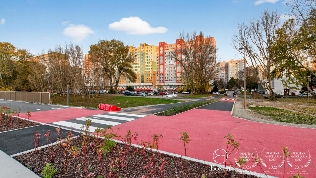 BOSEN | REZERVOVANÉ! Na predaj zariadená garsónka s loggiou Rovniankova ulica, Bratislava