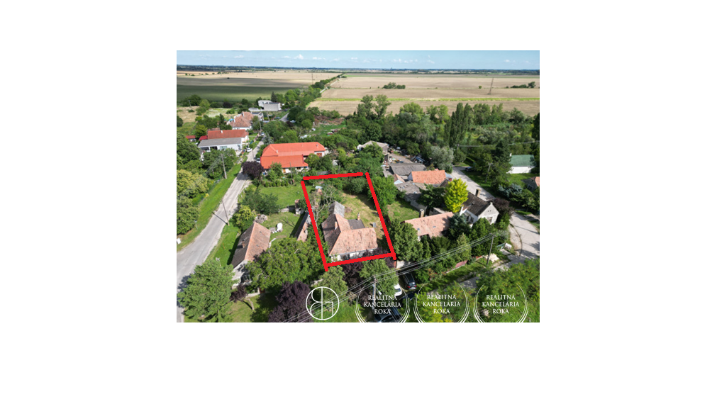 BOSEN | Pozemok 727 m² (Mierovo) s domom na obnovu alebo výstavbu novostavby