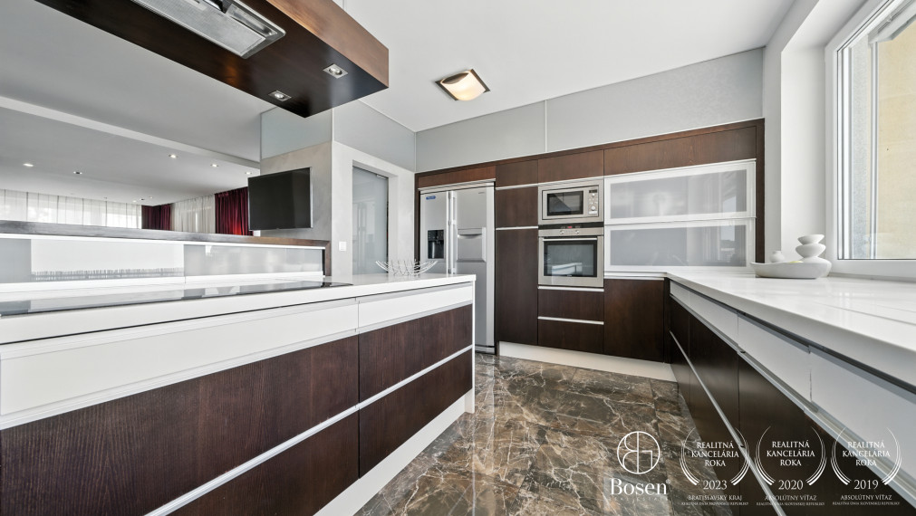BOSEN | Space, light, privacy – penthouse – 267 m2 | Kramáre – Uhrova Street