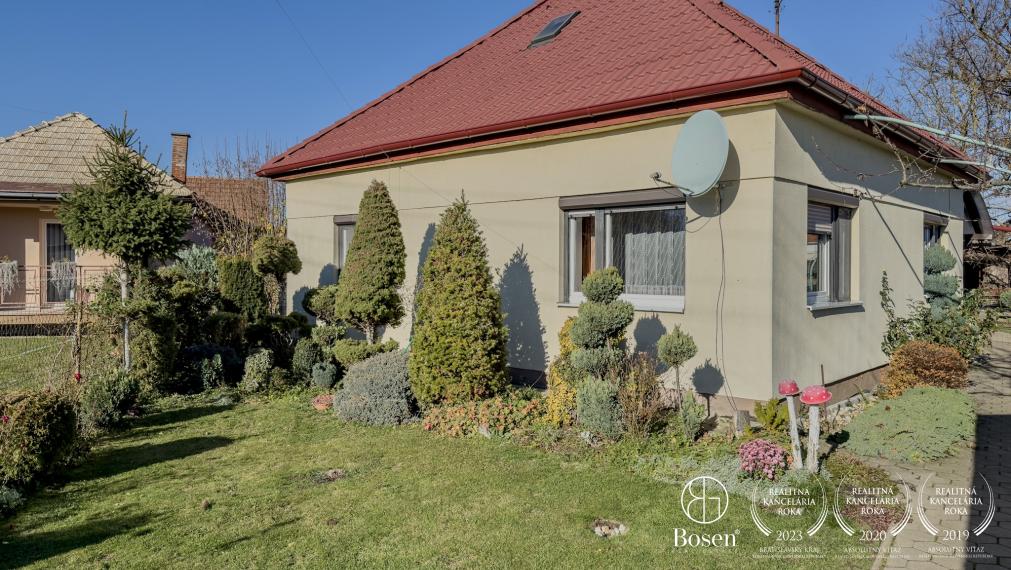 BOSEN | Útulný rodinný dom s peknou záhradou, Fiľakovo, Ružová ulica