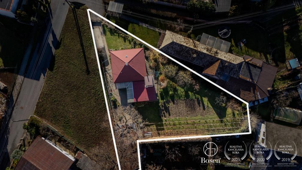 BOSEN | Útulný rodinný dom s peknou záhradou, Fiľakovo, Ružová ulica