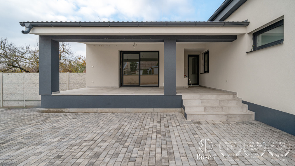 BOSEN | Moderný rodinný dom 147 m2 s veľkou záhradou, garáž, pivnica, Veľké Dvorníky