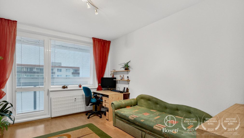 BOSEN | Slnečný 3 - izbový byt v Malackách na sídlisku Juh s dvoma loggiami