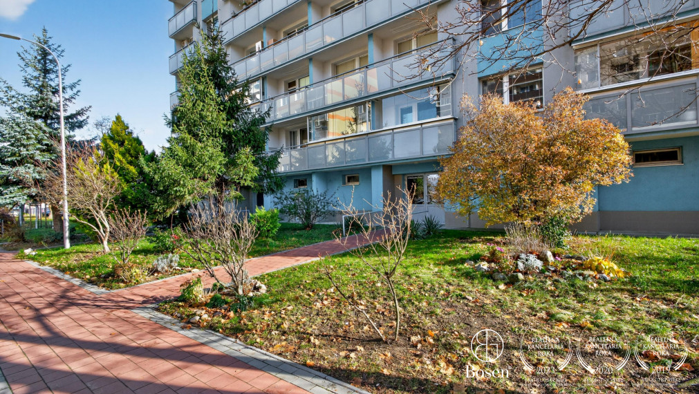 BOSEN | Slnečný 3 - izbový byt v Malackách na sídlisku Juh s dvoma loggiami