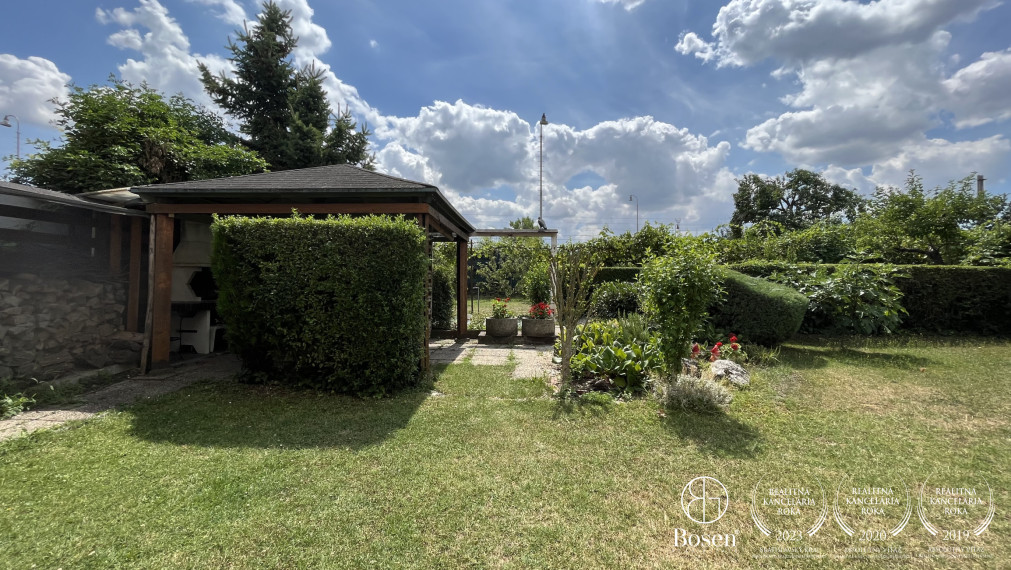 Rekreačná chata so súpisným číslom na predaj!