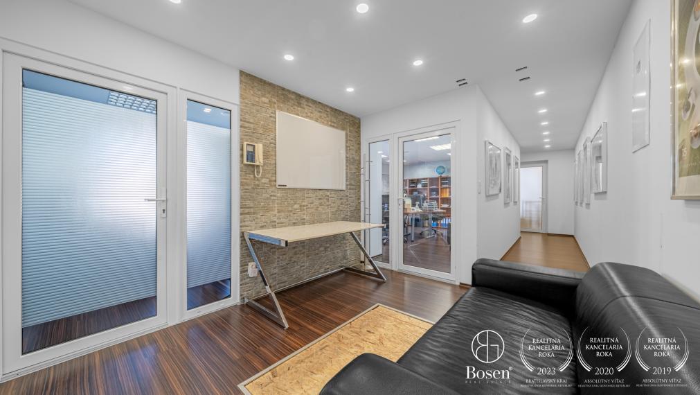 BOSEN | Areál s budovou, skladom a dostatkom parkovania