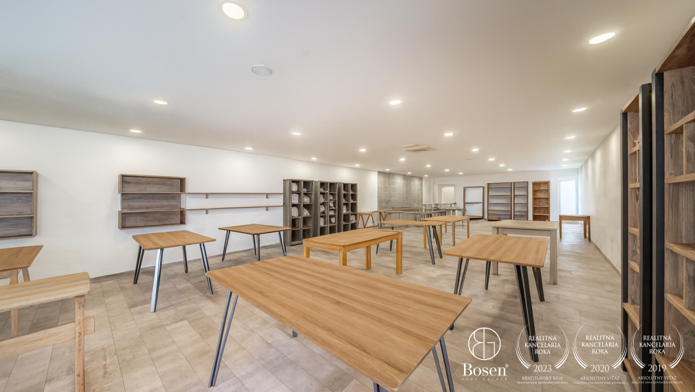 BOSEN | Areál s budovou, skladom a dostatkom parkovania