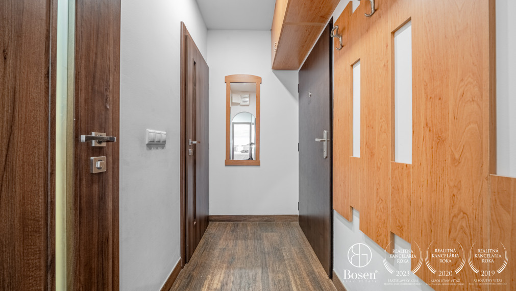 BOSEN | Zrekonštruovaný a zariadený 3 izbový byt na Jasovskej ulici, Bratislava