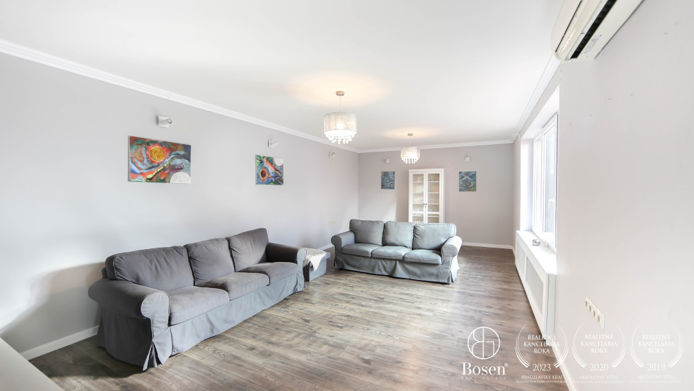 BOSEN | Na predaj priestranný 4-izb. RD v tichej časti mesta