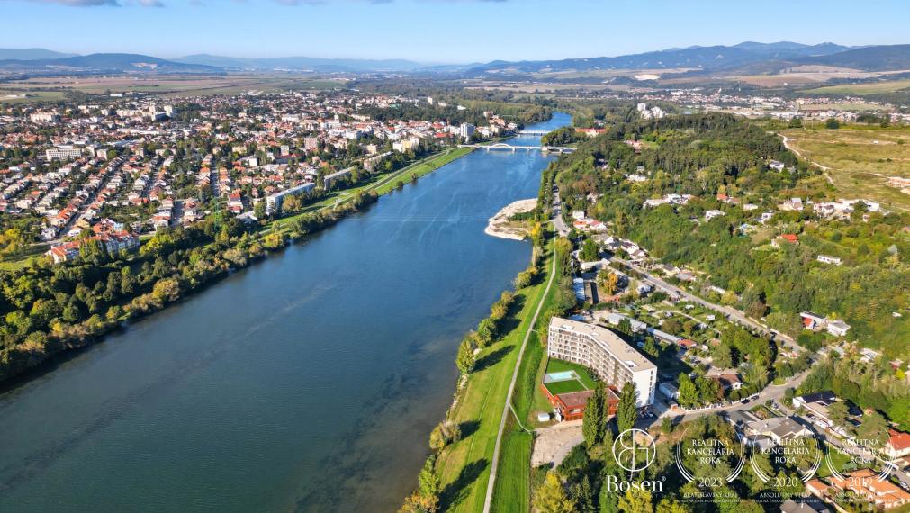 BOSEN | BLUEWAVE 2 izbový byt s výhľadom na rieku, Banka, Piešťany, 85.17 m2