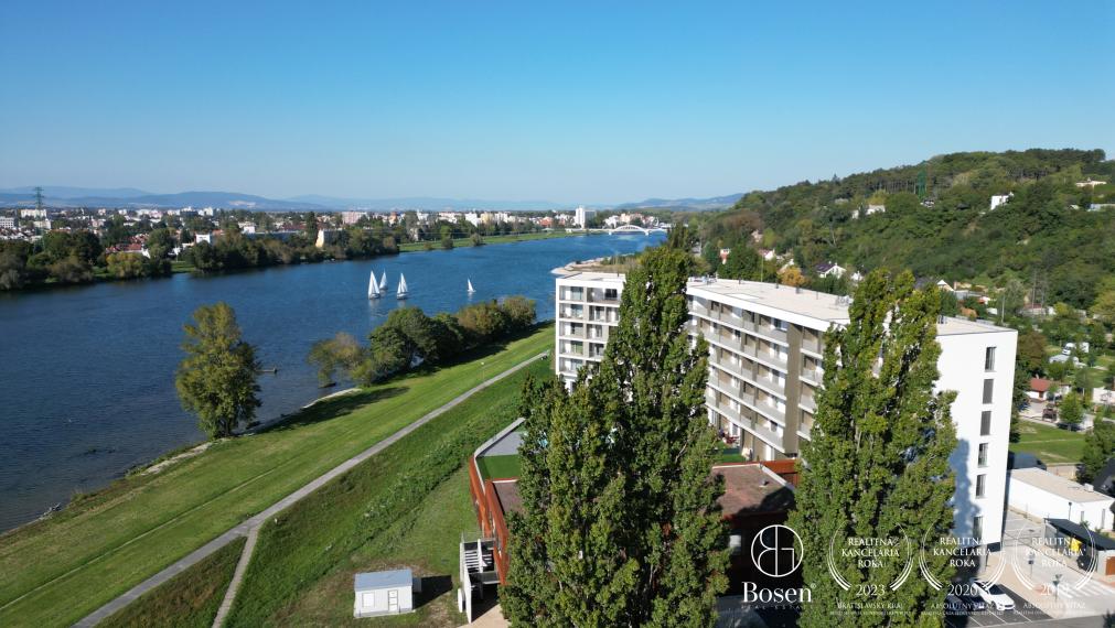 BOSEN | BLUEWAVE 2 izbový byt s výhľadom na rieku, Banka, Piešťany, 85.17 m2