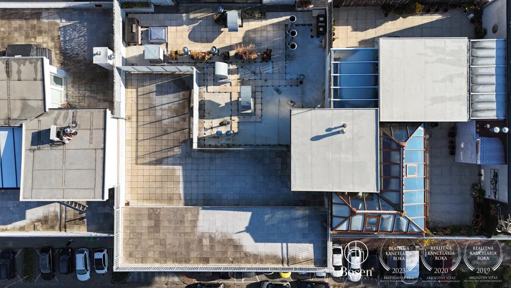 BOSEN | Na prenájom 4 izbový byt s veľkou terasou, zimnou záhradou a parkovacím miestom