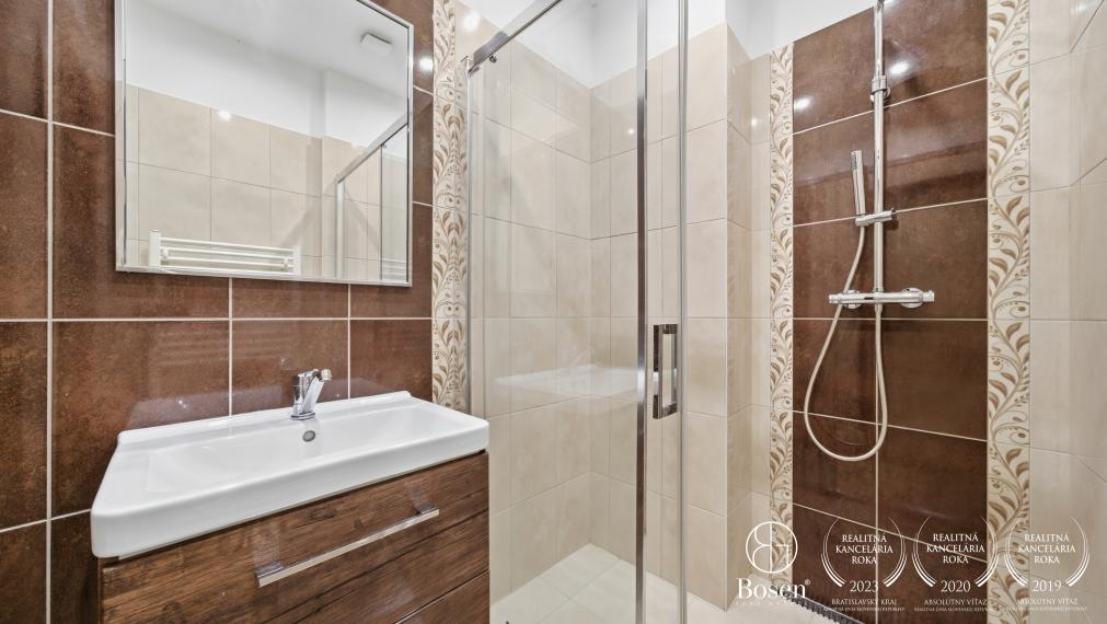 LOYALTERS | Na predaj 3 izbový byt s balkónom v Krasňanoch v blízkosti prírody.