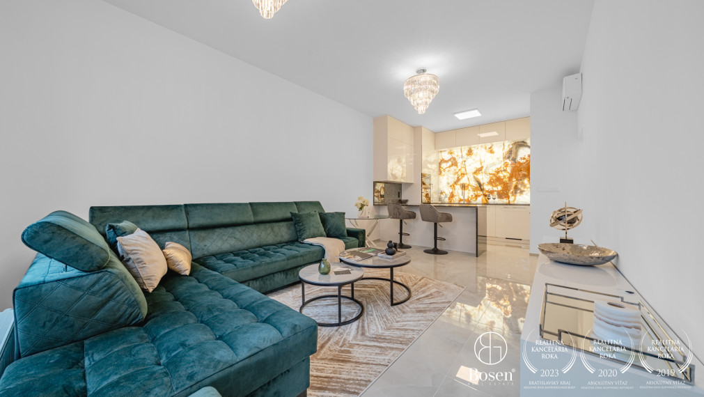 BOSEN | Prémiový, zariadený 3-izbový klimatizovaný byt s balkónom v novostavbe Kesselbauer - Námestie 1. mája, 76 m²