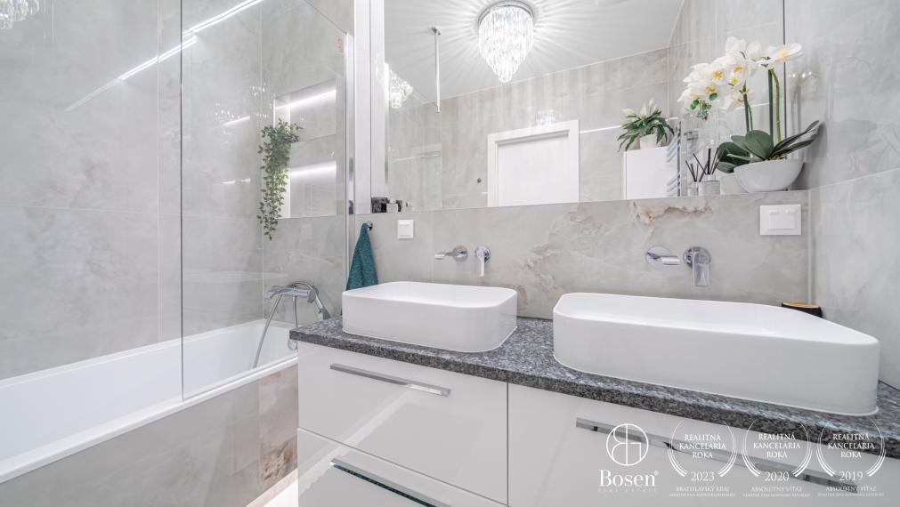 BOSEN | Prémiový, zariadený 3-izbový klimatizovaný byt s balkónom v novostavbe Kesselbauer - Námestie 1. mája, 76 m²