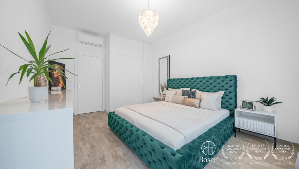 BOSEN | Prémiový, zariadený 3-izbový klimatizovaný byt s balkónom v novostavbe Kesselbauer - Námestie 1. mája, 76 m²
