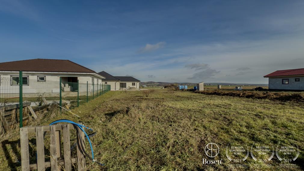 BOSEN | Stavebný pozemok s elektrikou, Močiar, Rimavské Janovce