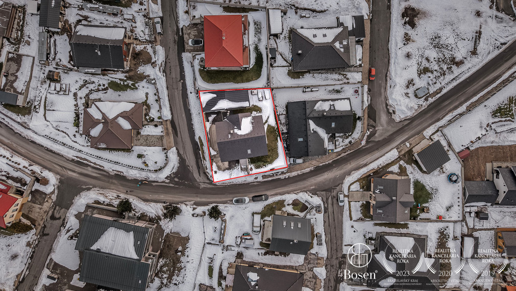 BOSEN | Moderný rodinný dom v malebnej obci Vlková