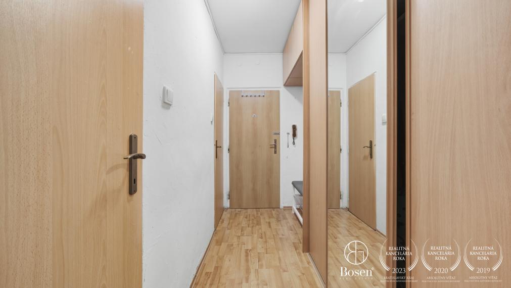 BOSEN | 2,5 izb. byt s potenciálom na rekonštrukciu, Sibírska ulica, BA - Nové Mesto, 57 m2