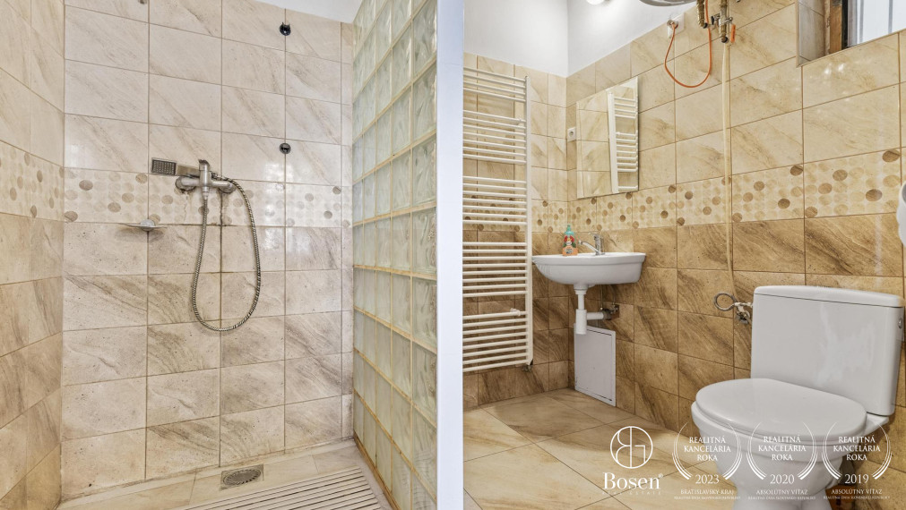 BOSEN | Nezariadený 3 izb. byt, Panenská 25, Bratislava Staré Mesto 100m2