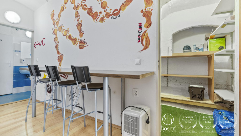 BOSEN | Nezariadený 3 izb. byt, Panenská 25, Bratislava Staré Mesto 100m2