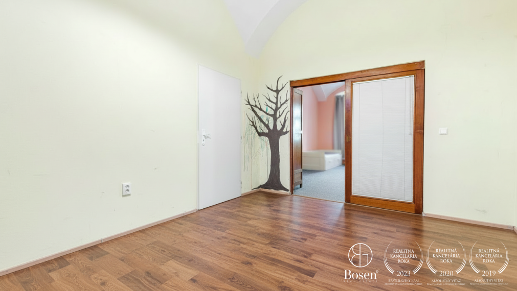BOSEN | Nezariadený 3 izb. byt, Panenská 25, Bratislava Staré Mesto 100m2